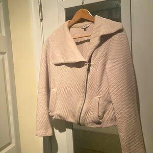 CAbi Tan Quilted Knit Collared Full Zip Moto Jacket. Size XS